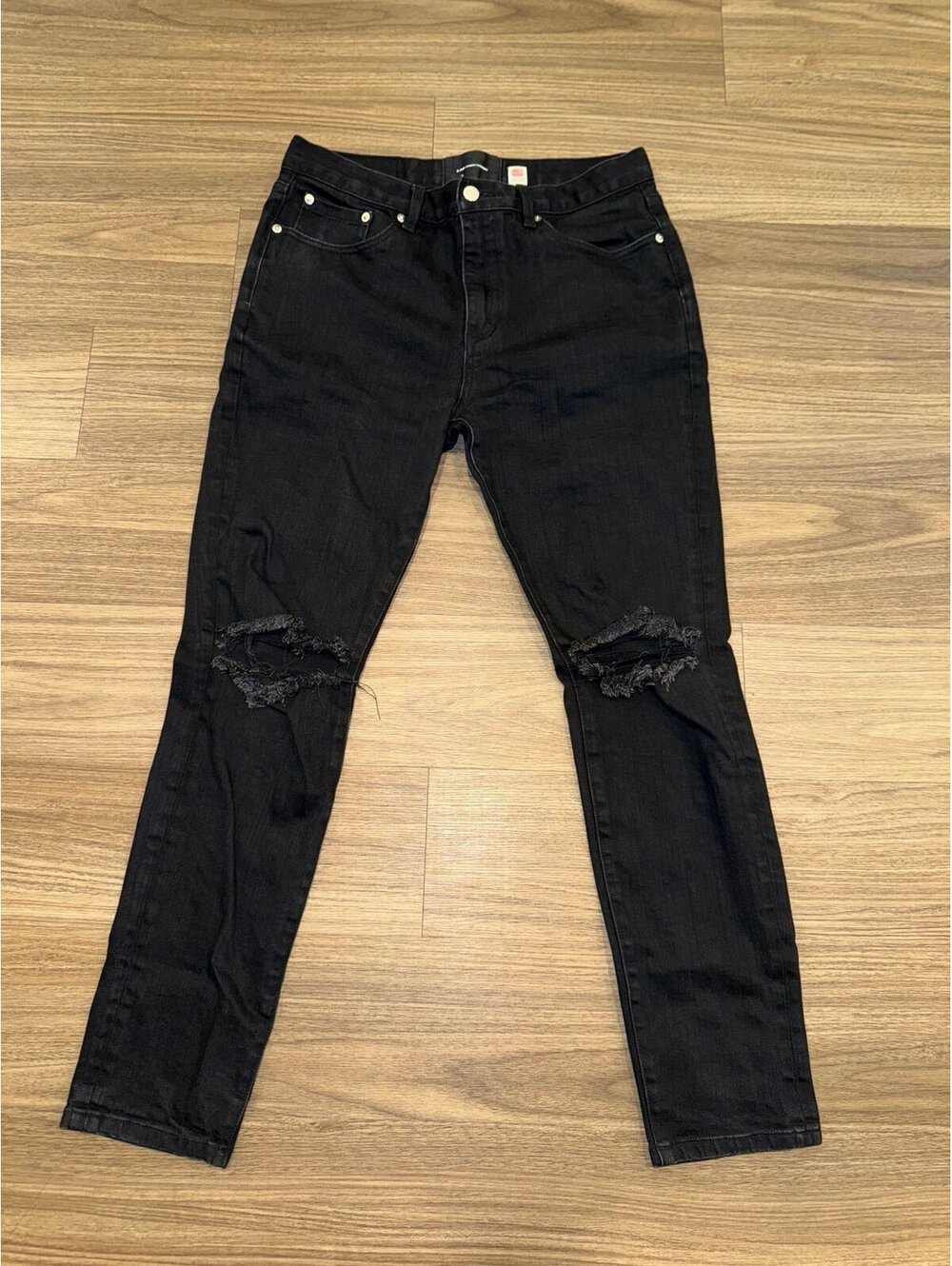 Men’s Black Denim Distressed Ripped Knee Jeans Size 33 #GT4581